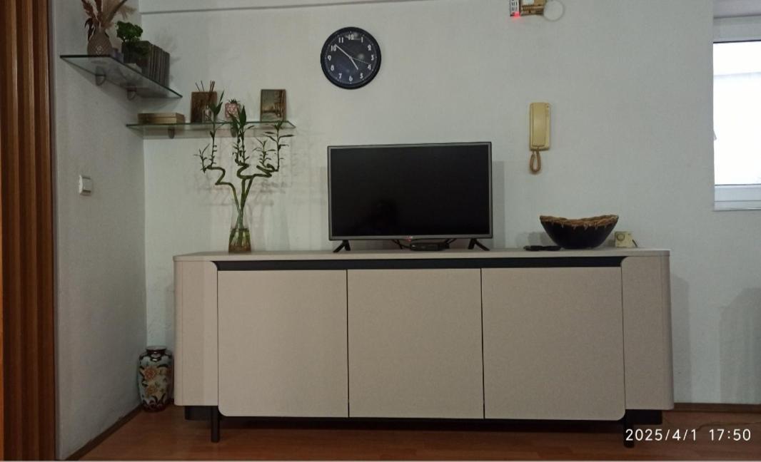 Apartman Oaza Olja Belgrado Esterno foto