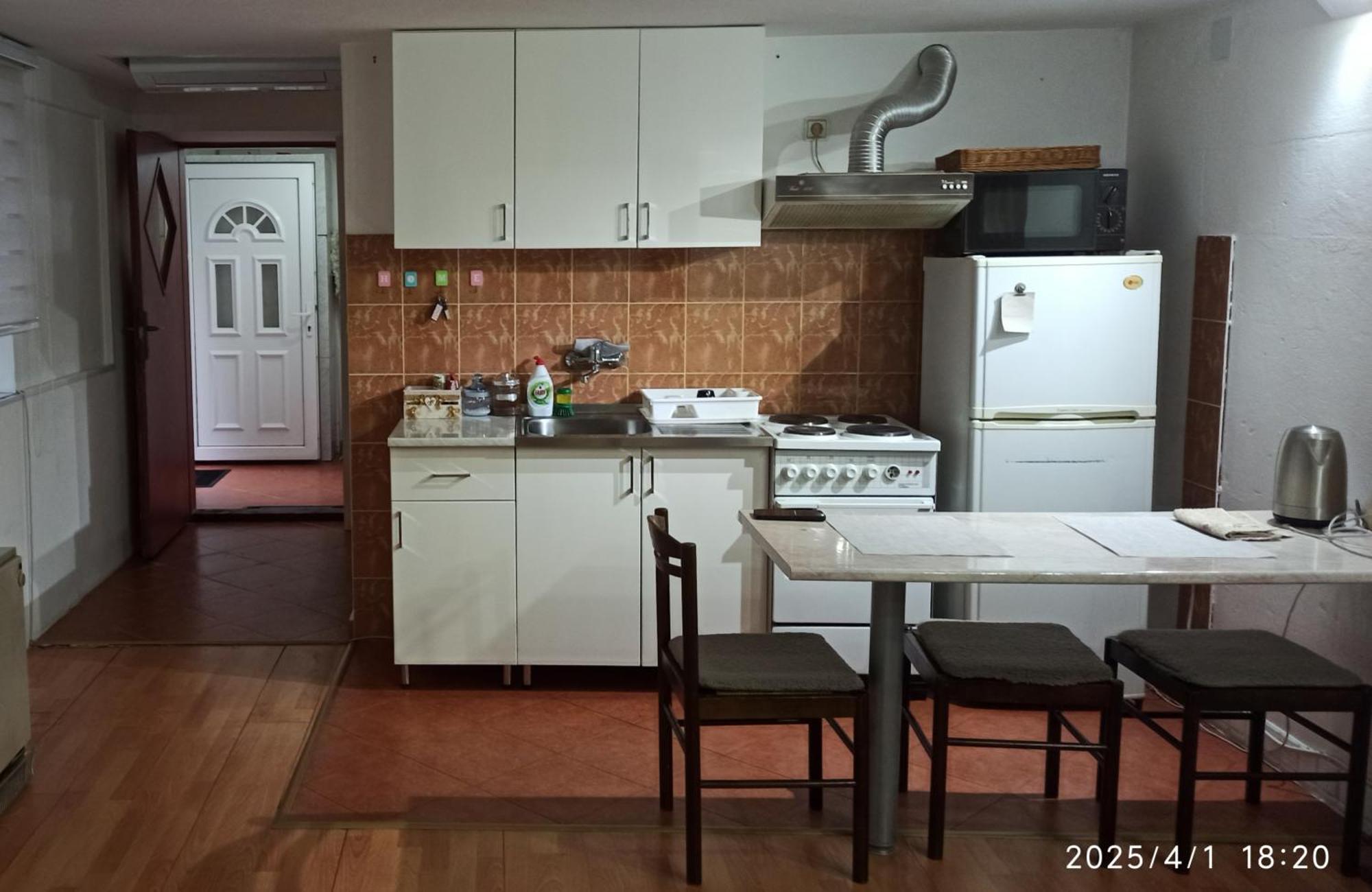 Apartman Oaza Olja Belgrado Esterno foto